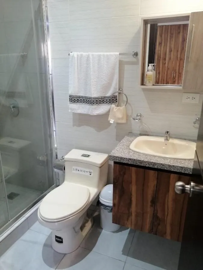 Apartamento Departamento Acogedor, Nuevo Y Amplio Cuenca