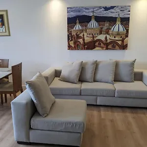 Stunning 5th Floor W/ Scenic View Near Tran Apartamento